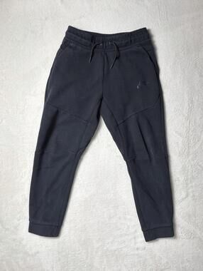 Nike Sportswear Big Kids’ Tech Fleece Joggers Black Size Medium Youth (M)